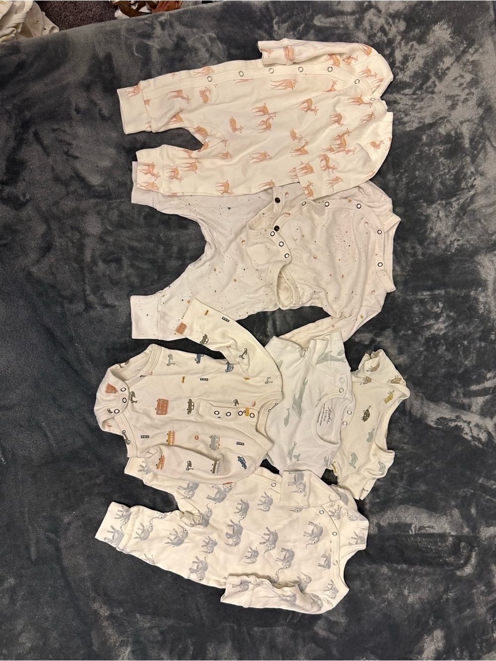 Pehr 0-3 month bundle (fawn stars and turtle remaining!)